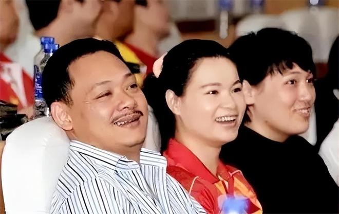 心脏举重冠军叫什么_举重冠军心脏_举重运动员心脏