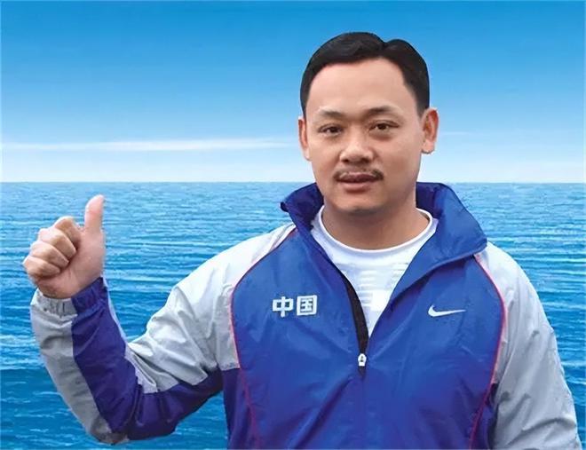 心脏举重冠军叫什么_举重运动员心脏_举重冠军心脏