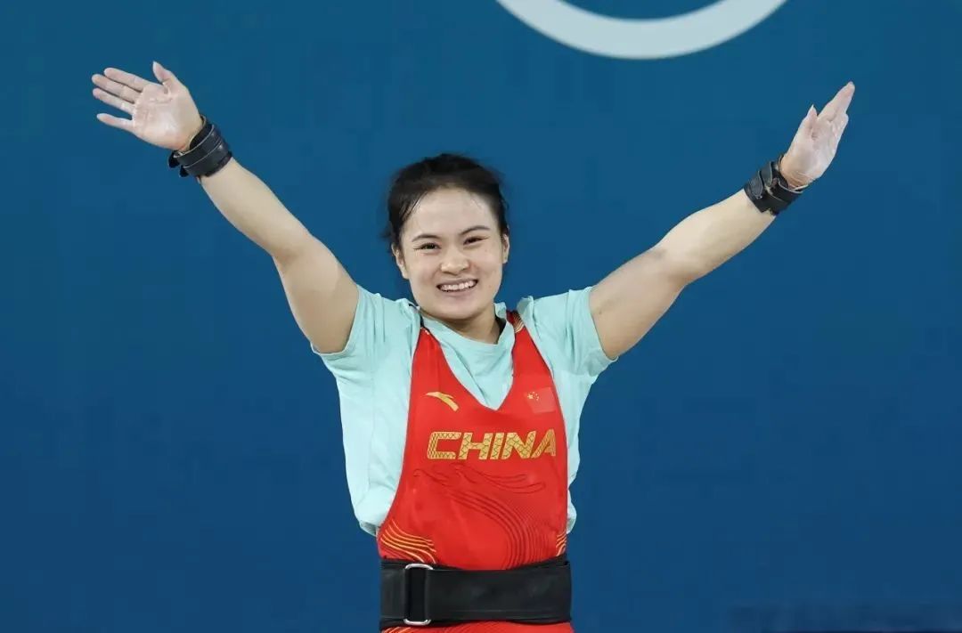 女举重冠军历史_举重冠军女2021_举重冠军历史女子是谁