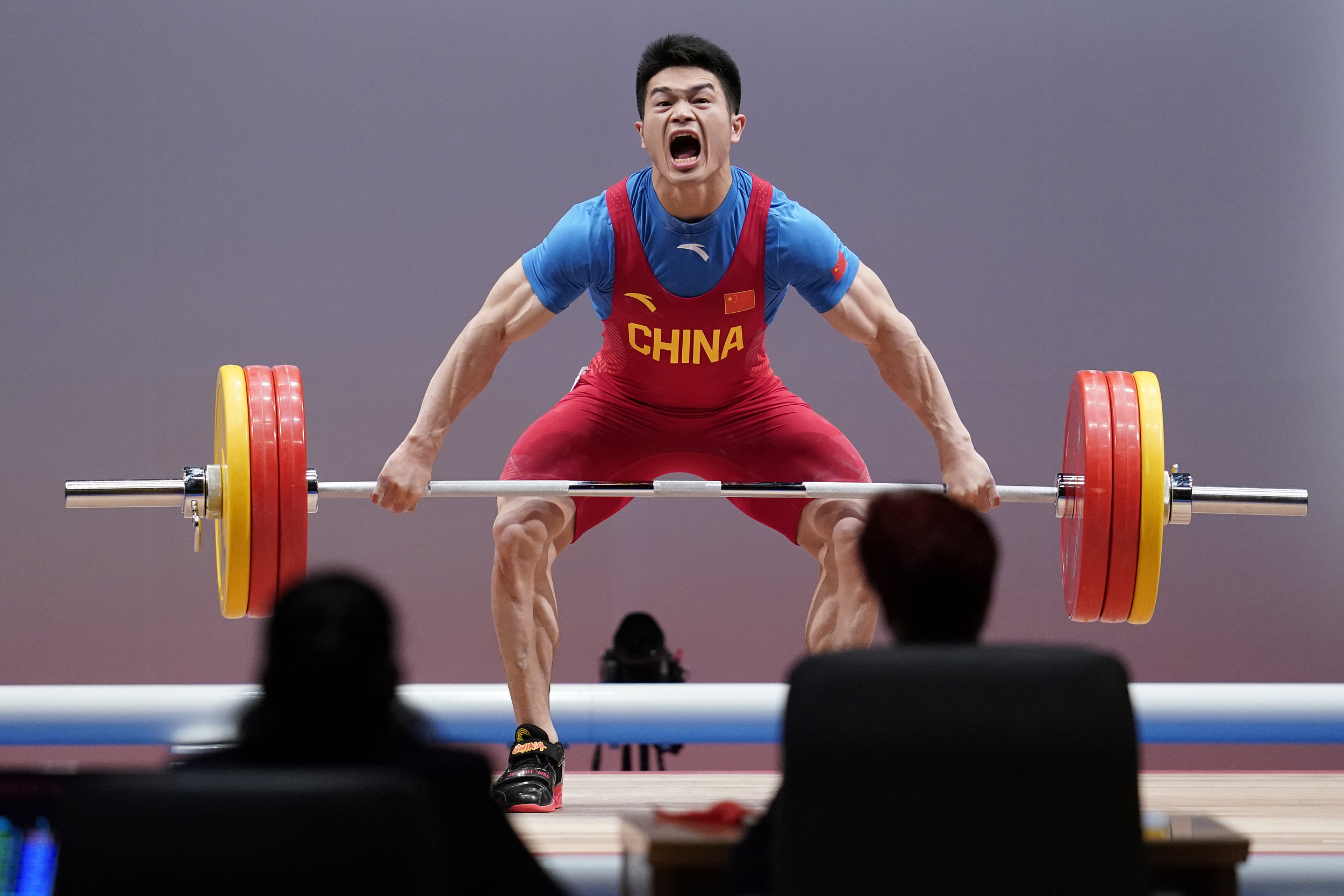 举重世界纪录中国_举重世界冠军中国_上世纪中国举重冠军