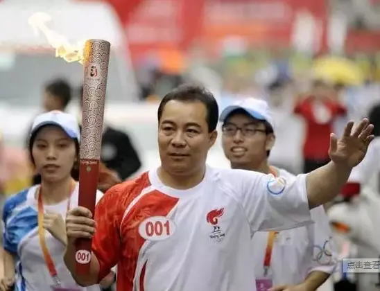 中国举重世界冠军有谁_世界举重冠军中国有谁_举重世界冠军