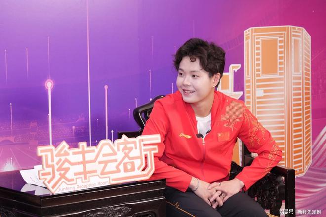 举重冠军世界中国有几位_中国举重世界冠军有谁_世界举重冠军中国有谁